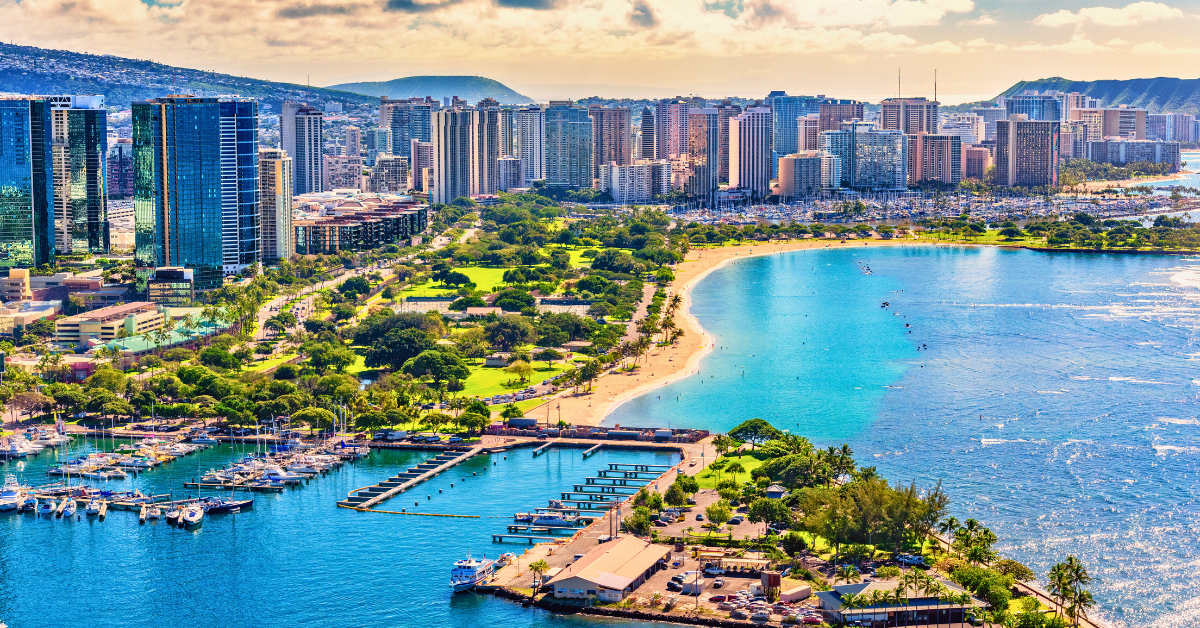 Honolulu ocean view and buildings